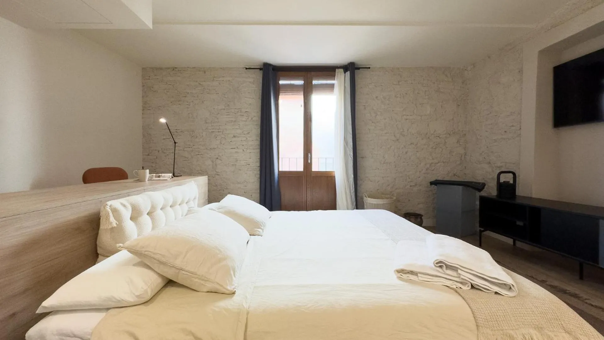 Urbandream Gothic Aartments & Studios Barcelona Spain